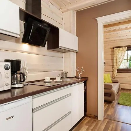 別荘 Comfortable Apartment, 2 Bedrooms, Terrace ウストロニエ・モルスキエ